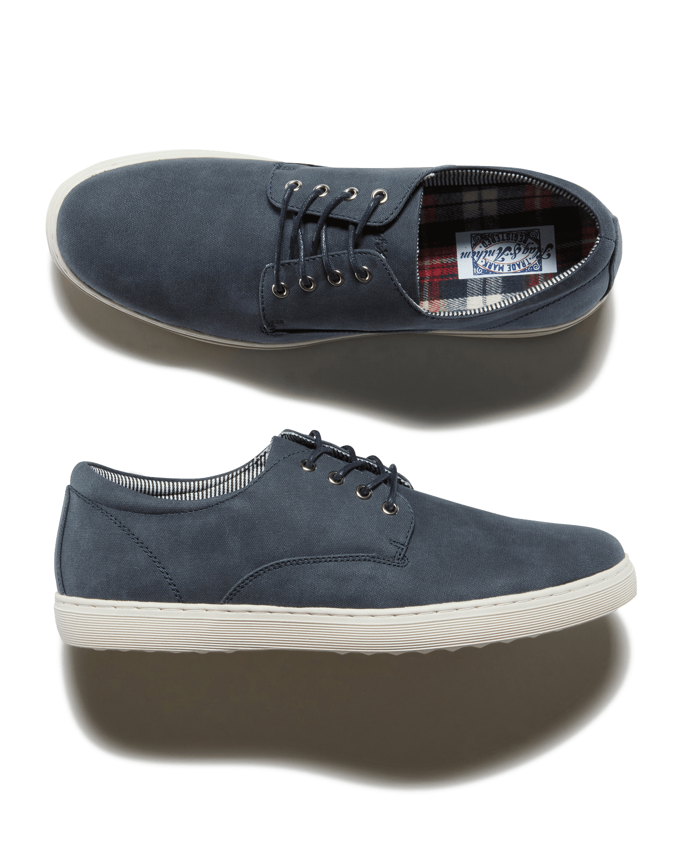 PEMBROKE CANVAS SNEAKER